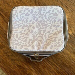 Estee Lauder Leopard Cosmetic/Toiletry Zipped Bag
